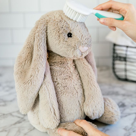 How to Clean Stuffed Toys Without Washing Machine: Easy Tips & Tricks