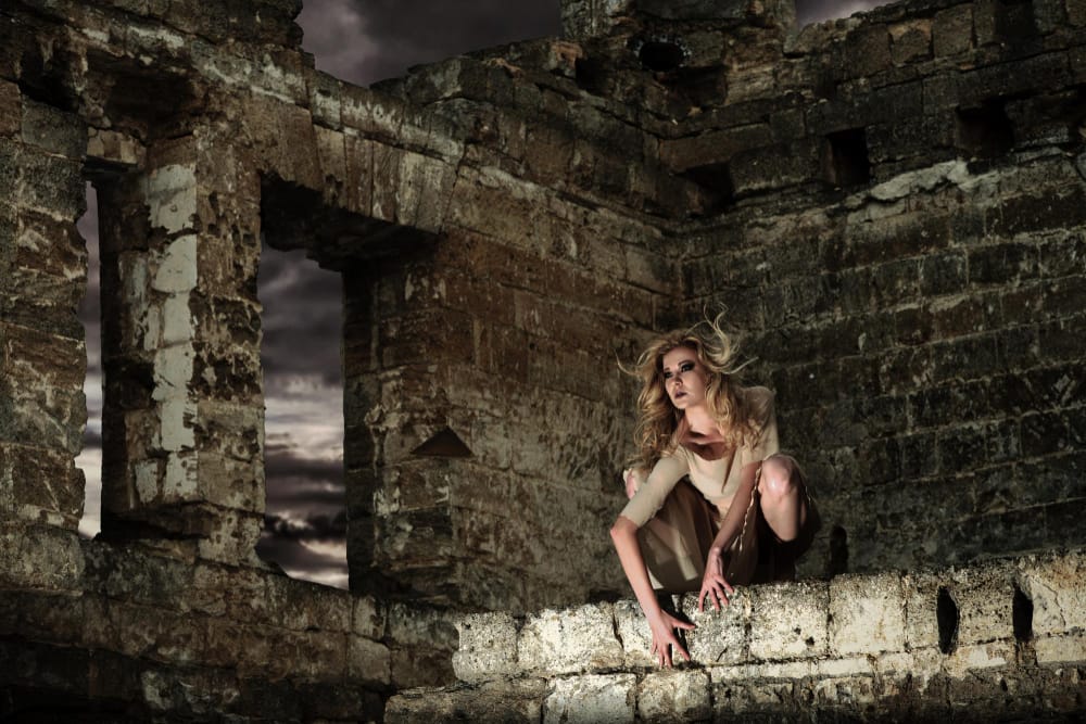 Trapped in the Castle – Harker’s Uneasy Stay