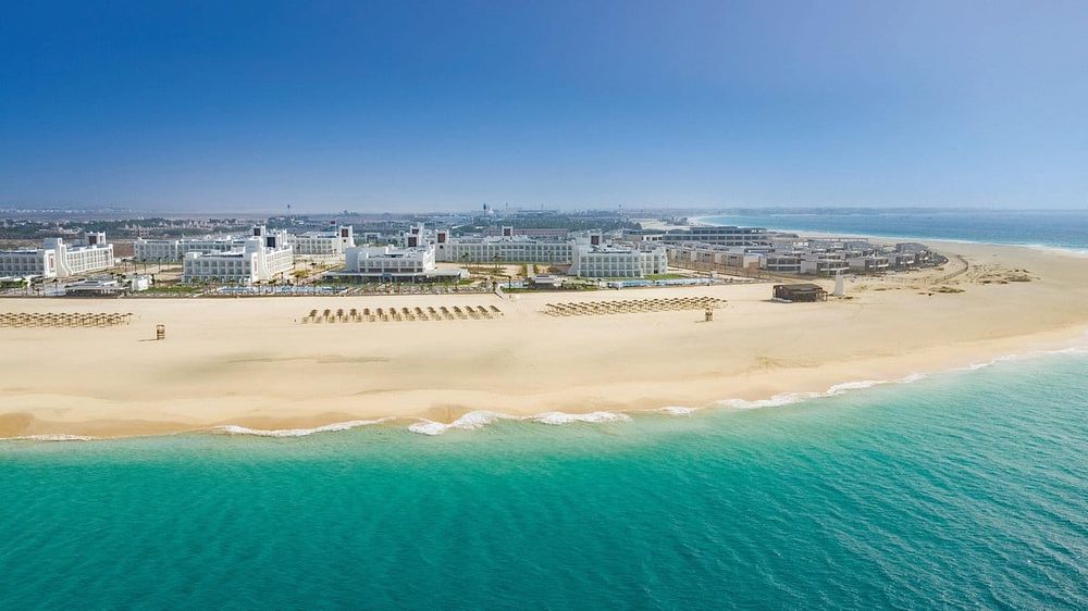 Cape Verde Stomach Bug 2026: Is It Safe? 6 UK Deaths Explained