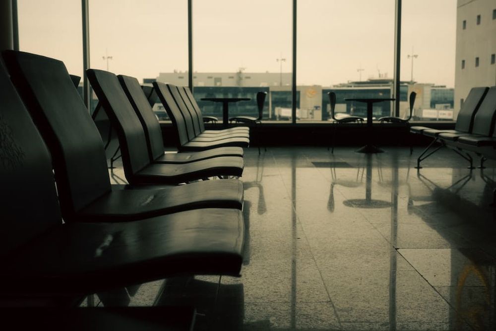 Free Airport Lounge Access Credit Cards UK 2026 — Best Options