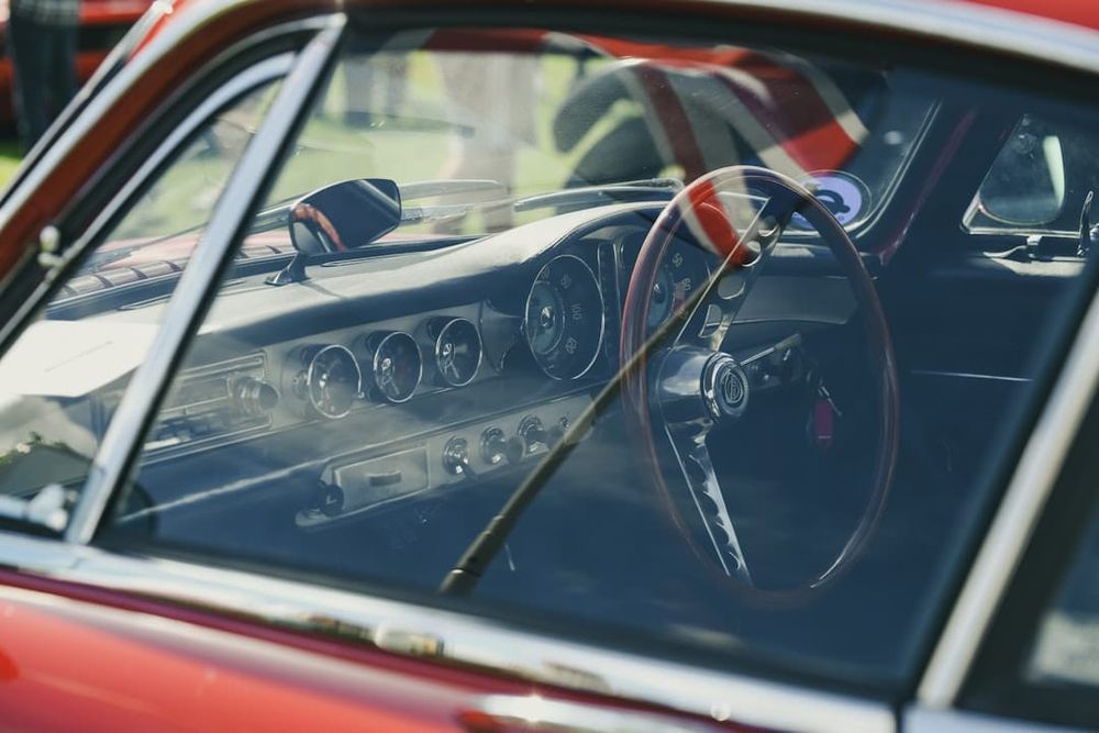Best and Worst UK Classic Car Insurance 2026