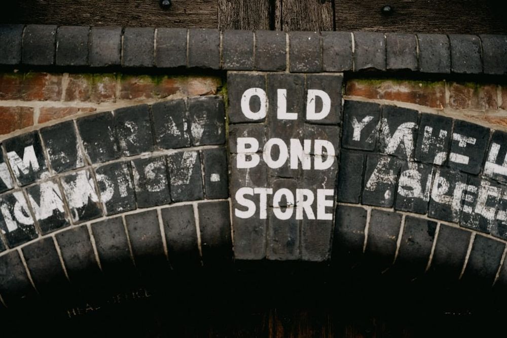 UK Gilts and Bonds 2026: How to Buy, How They're Taxed, and What to Watch