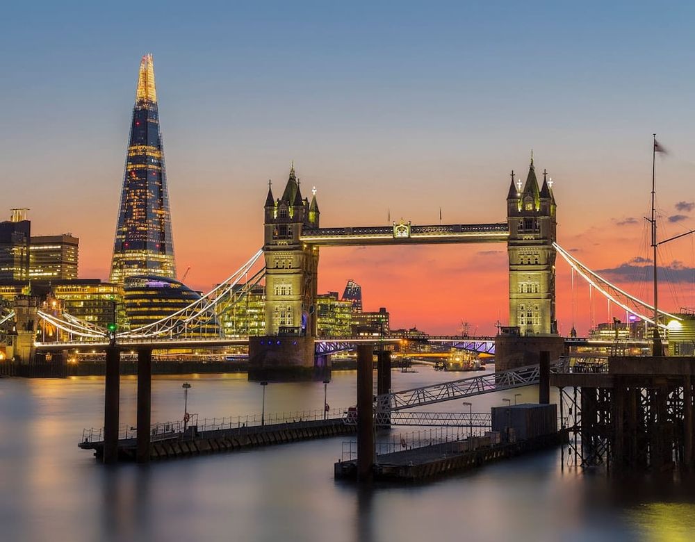 Offshore Bonds for UK Expats 2026 -- Tax-Efficient Wrapper Explained