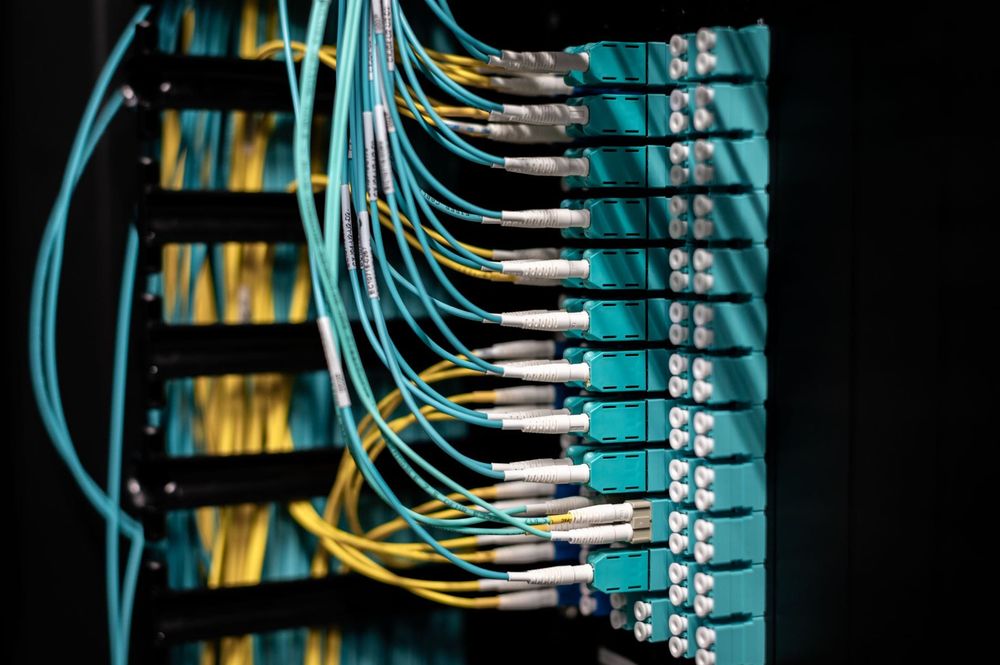 Broadband Contention Ratio Explained: Shared vs Dedicated Bandwidth