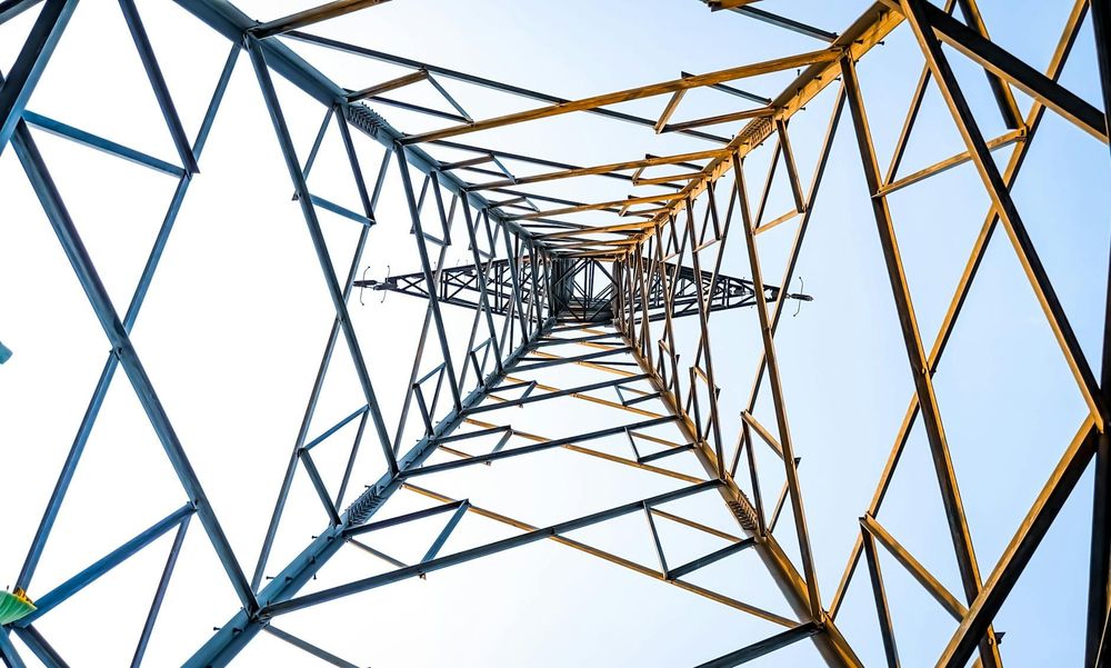 Business Electricity Rates UK: Unit Costs and Tariff Guide 2026