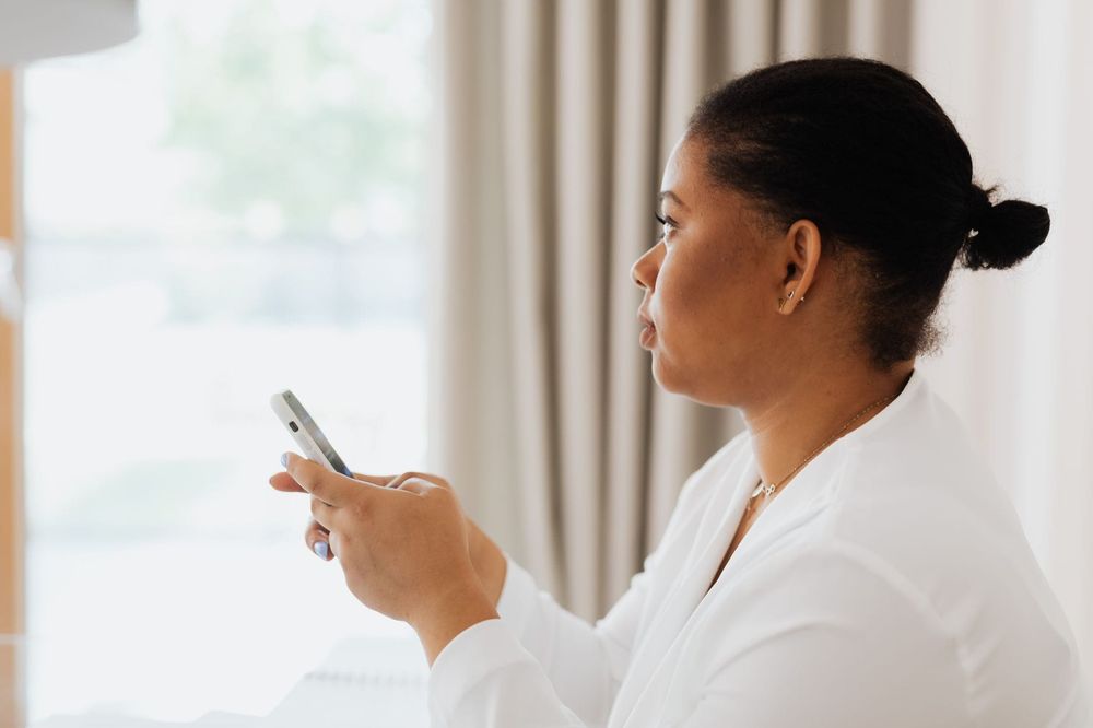 Indoor vs Outdoor 5G Coverage: Why It Differs and What to Expect