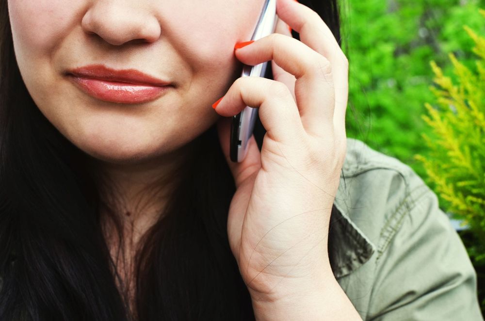 International Calls From a UK Mobile: How Costs Work