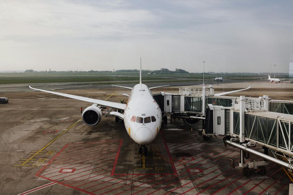 Lufthansa Boeing 787 Nose Gear Collapse at Frankfurt: What Happened and Passenger Rights