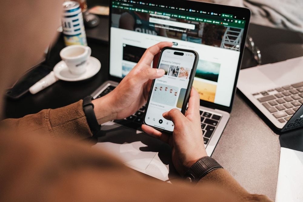 MiFi vs Mobile Hotspot: What Is the Difference and Which Is Better?
