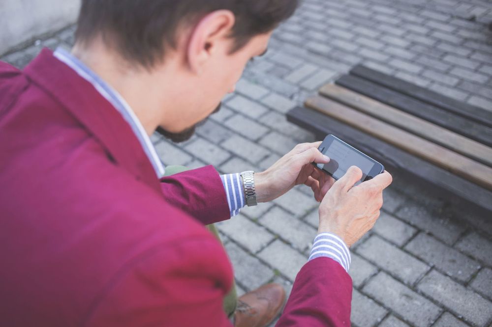 How to Check Mobile Network Coverage Before Signing a Contract