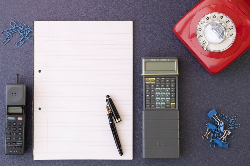 How Small Businesses Should Migrate from PSTN to VoIP Before 2027