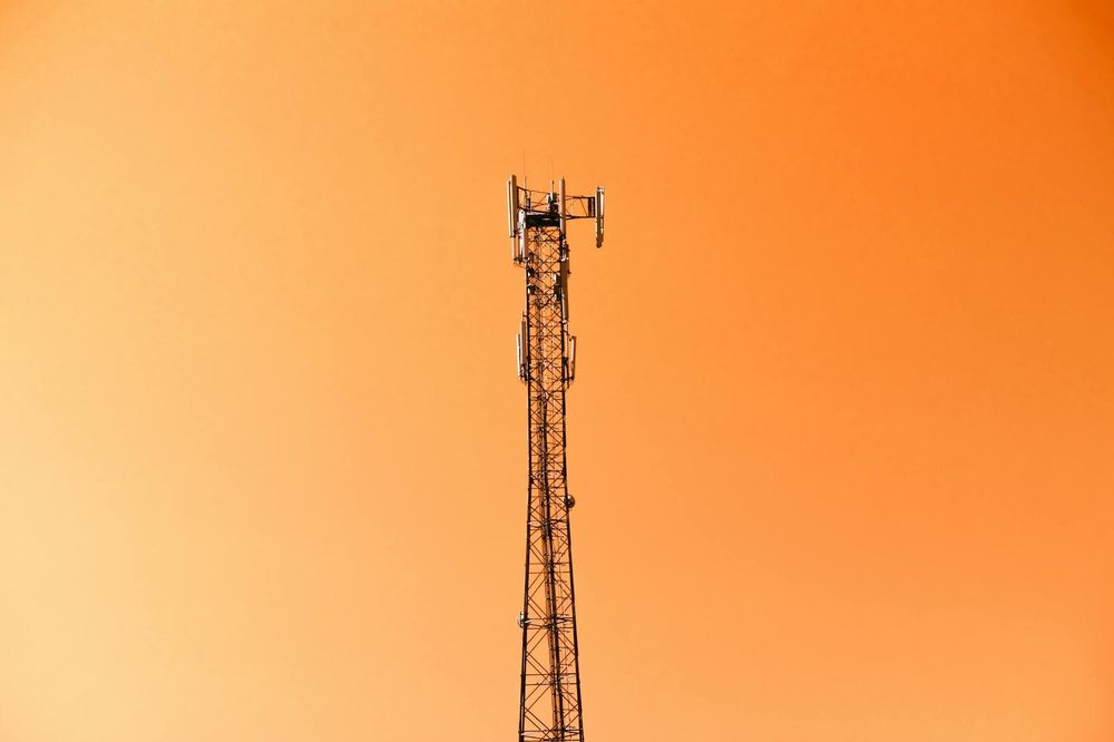 WiFi Extenders and Range Extenders: What They Are and Whether They Help