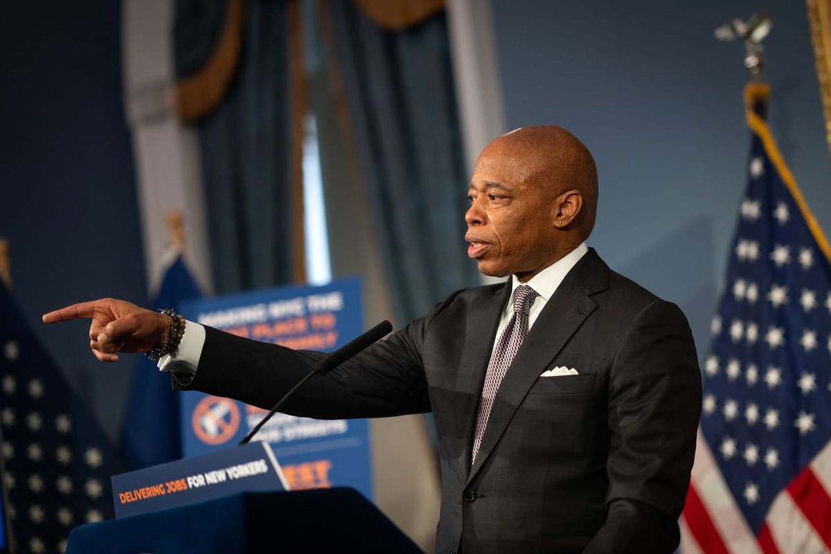 NYC Memo Allows City Workers to Cooperate with ICE Amid Safety Concerns