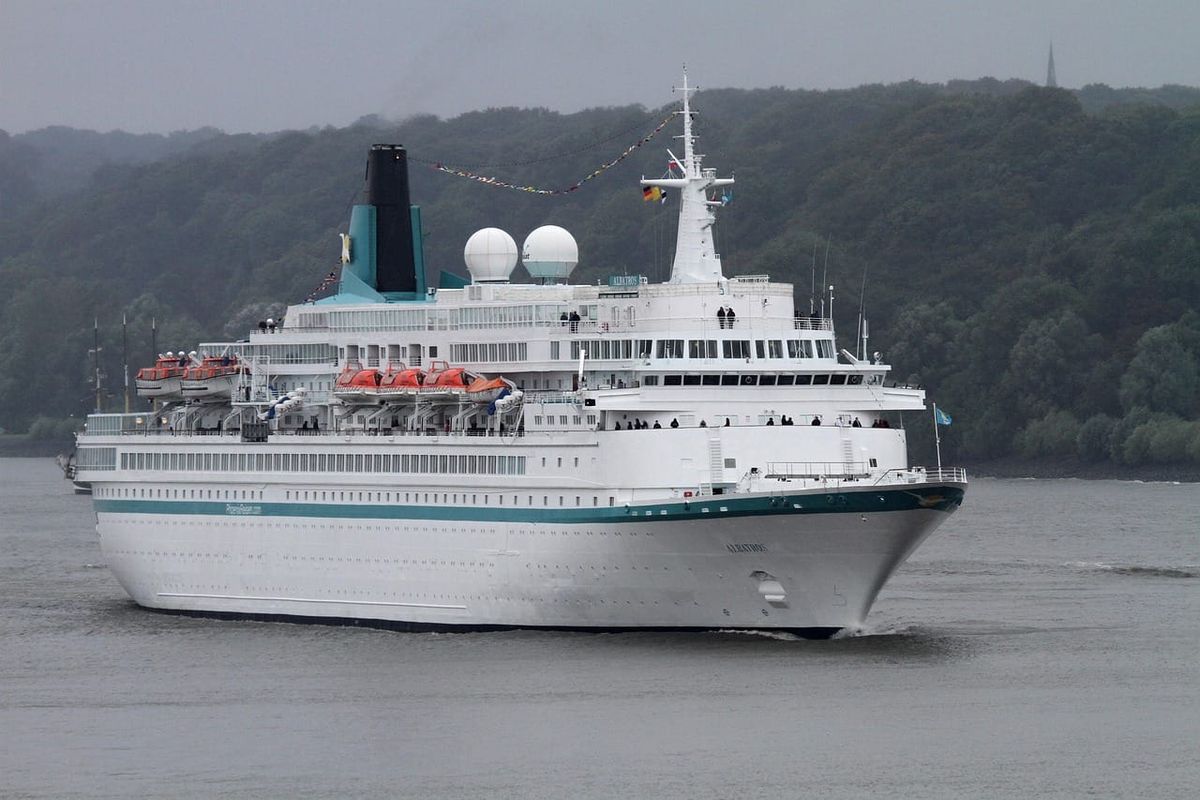 Cruise Insurance UK 2026: What's Covered & Best Policies Compared