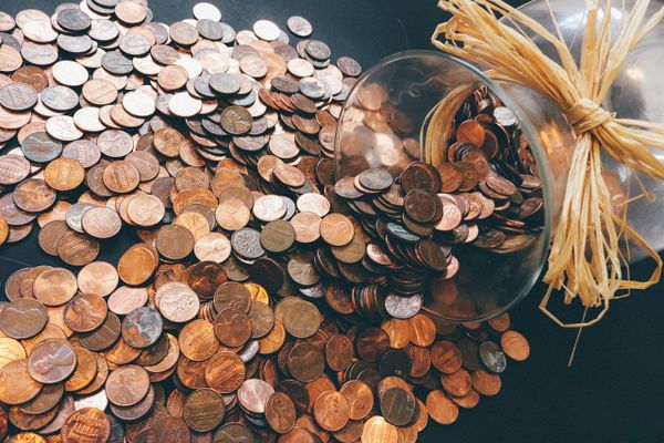 50 Money Saving Tips UK 2026: Save £200+ Every Month