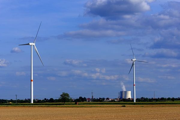 EDF Energy Review UK 2026: Tariffs, Nuclear Power & Is It Good?