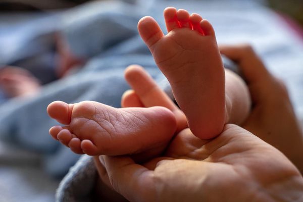 Child Benefit UK 2026: New Rates, High Income Charge & How to Claim
