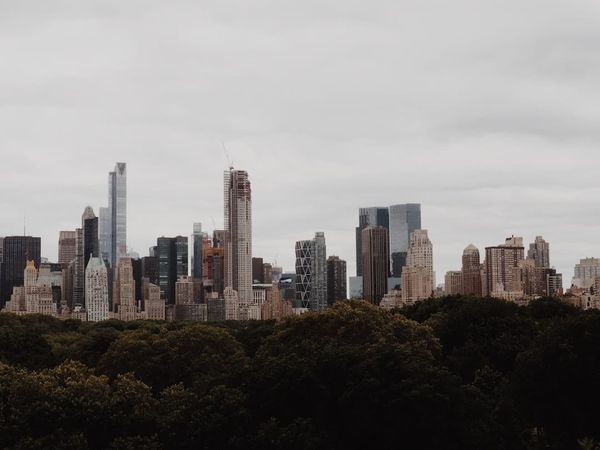 Content writing services in New York: the financial-media density premium