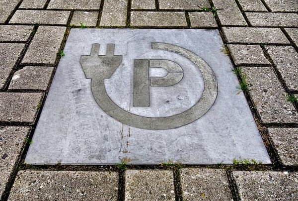 Electric Car Charging Points Tax Relief UK 2026: Workplace and Home Schemes