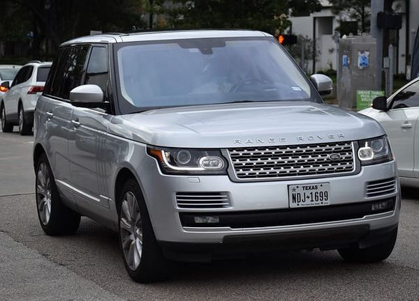 Land Rover Car Insurance UK 2026: Average Costs, Groups & Cheapest Quotes