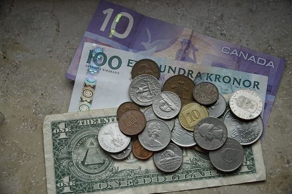 UK international money transfer 2026: how to send money abroad cheaply and safely
