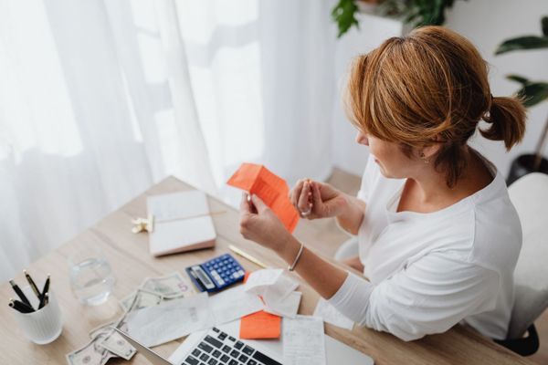 How to Get Broadband Help If You Are on Benefits