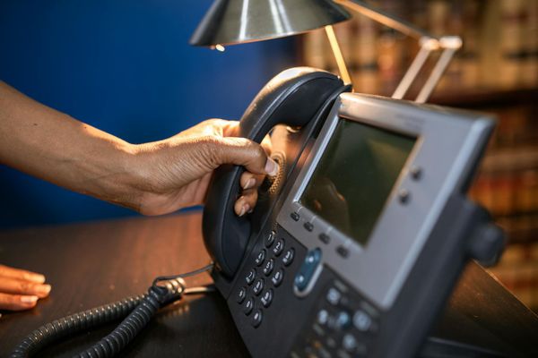 How to Keep Your Landline Number When Switching Broadband and Phone Provider