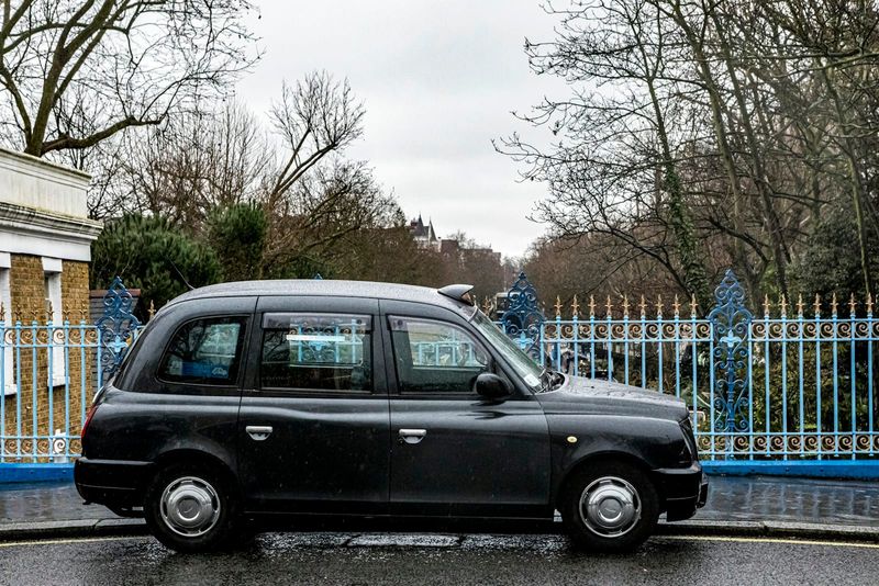 How to Become an Uber Driver UK 2026: Requirements, Income and Insurance post image