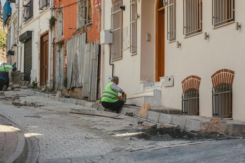 Overhead vs Underground Fibre Optic Installation: What to Expect post image