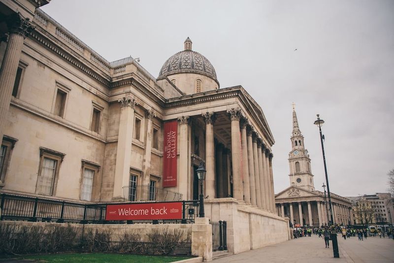 HMRC Direct Recovery of Debts: How Bank Account Deductions Work in 2026 illustrative image courtesy of Tânia Mousinho via Unsplash