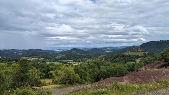 Wechselhaft und hügelig