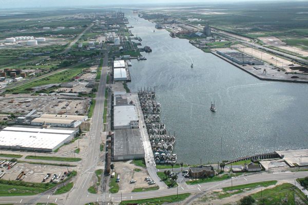 News Briefs: Chairman Guerra softens language on refinery, new report projects flooding between buoys and border wall