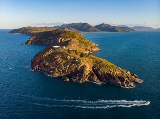 Cape Cleveland 2020-0494.jpg