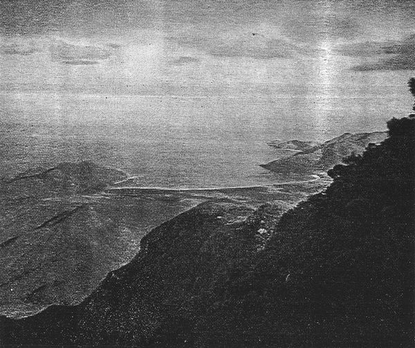 View to Zoe Bay from the buttress, Hinchinbrook Island