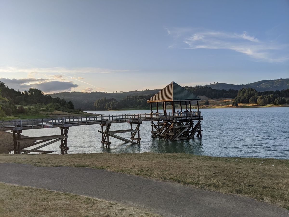 Hagg Lake closed to boat traffic due to wildfire-fighting aircraft