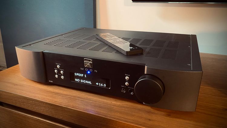Sim Audio Moon 240i
