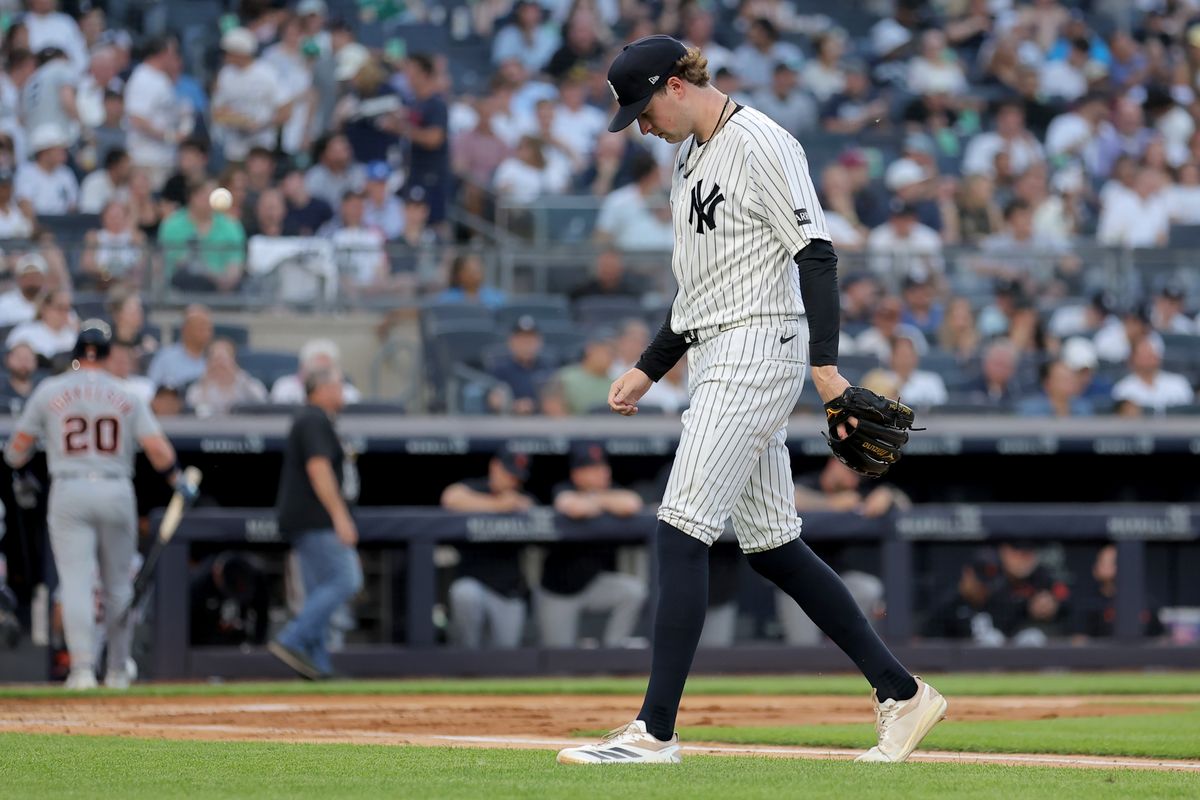 Yankees starting pitcher Cam Schlittler (31) walks off the field after the top of the third inning against the Detroit Tigers