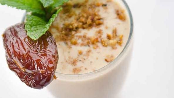 Non-Dairy Date Smoothie