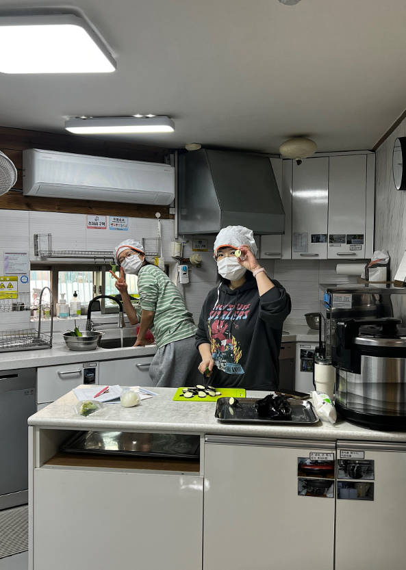 어린이집 밥 먹는 시간, 왜 중요한가요? 급식 속에서 배우는 아이들의 성장