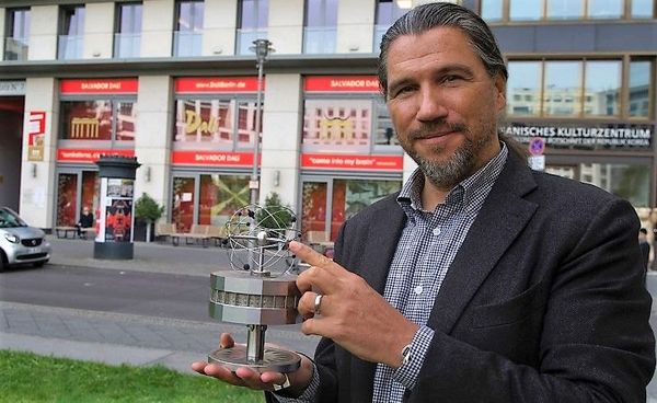 DalÍ, Da Vinci und die Weltzeituhr