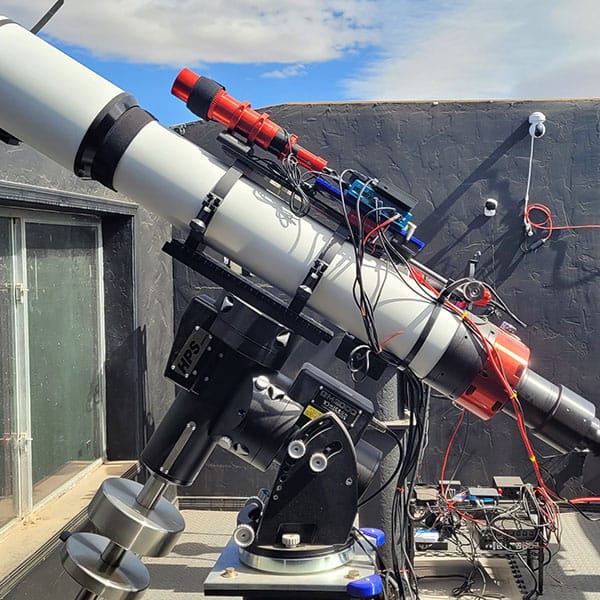 10Micron mount installed under the observatory roof