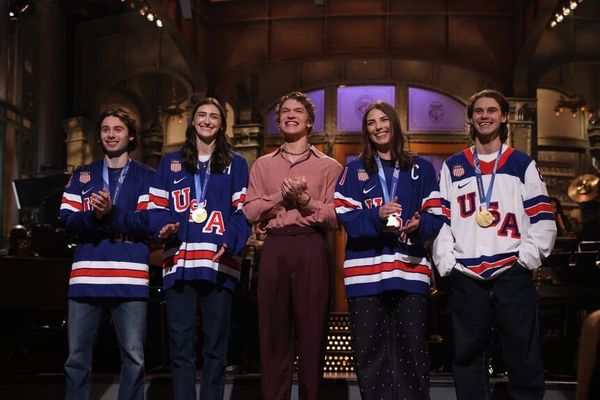 Professional hockey players went on SNL to promote a fictional hockey show.