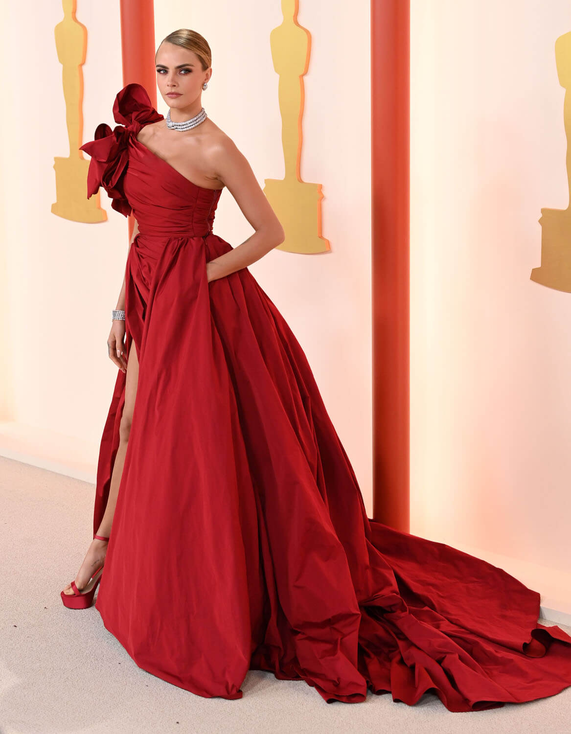 Cara Delevingne attends the 95th Annual Academy Awards on March 12, 2023 in Hollywood, California