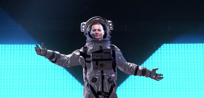  Johnny Depp in a space suit during the 2022 MTV VMAs 