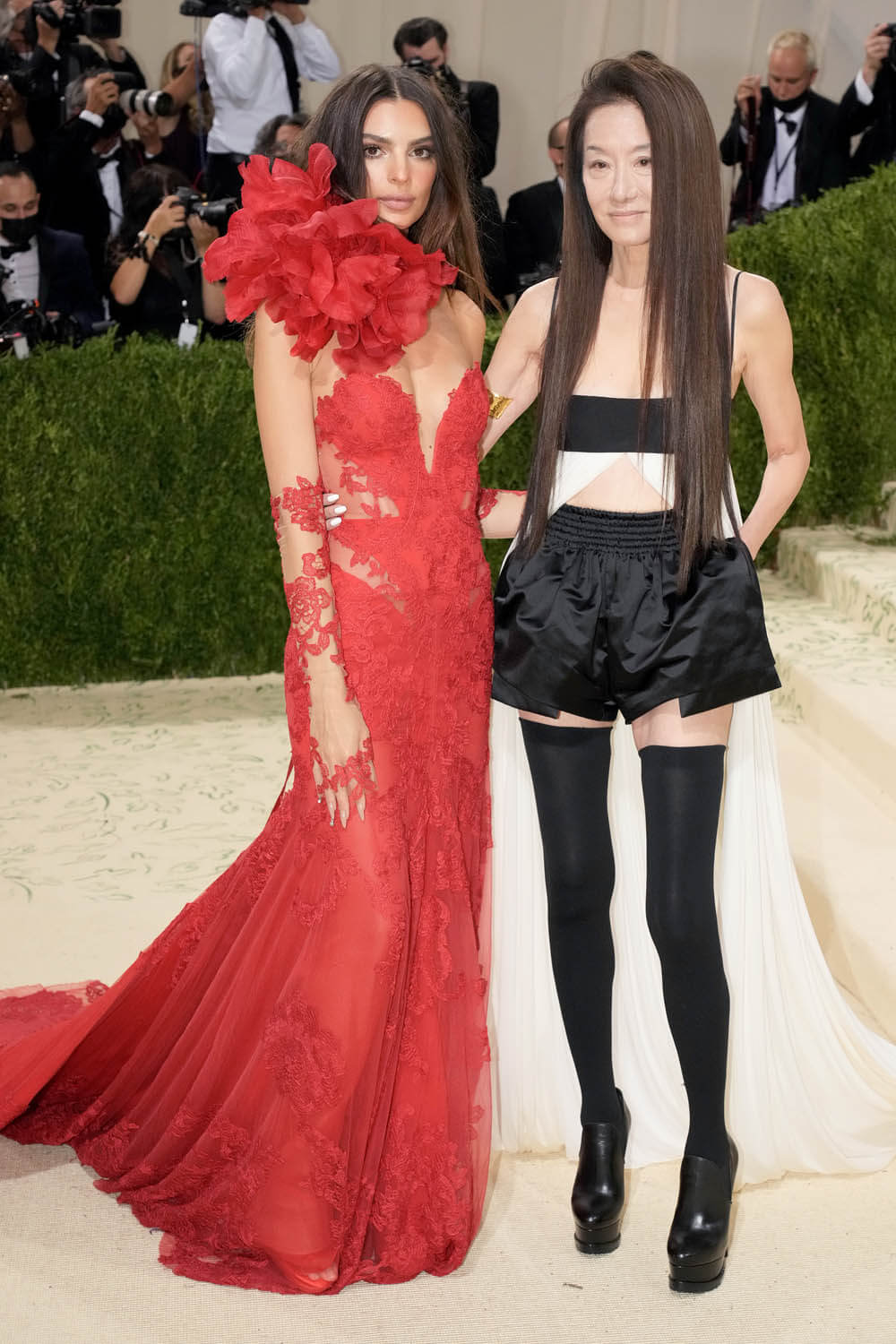 Emily Ratajkowski and Vera Wang attend The 2021 Met Gala