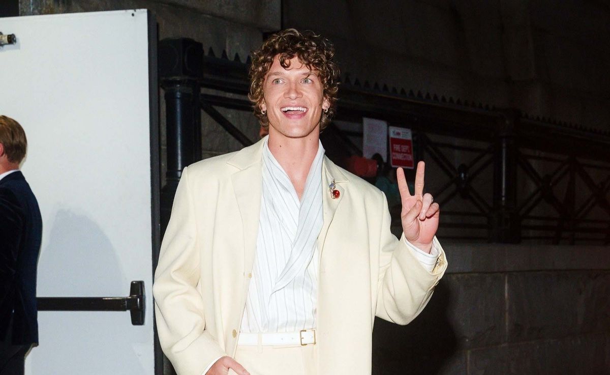 Connor Storrie showed surprising restraint with his jewels at Tiffany & Co.'s Blue Book 2026: Hidden Garden event