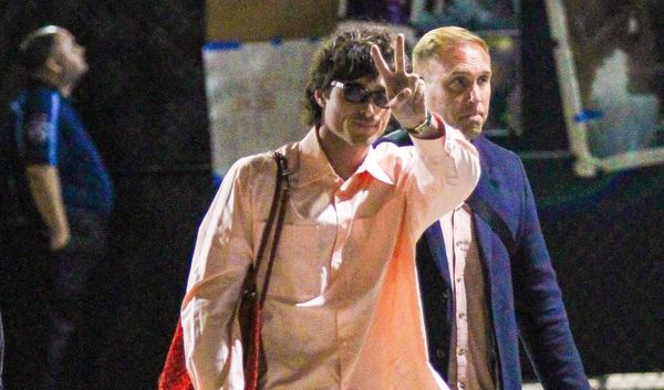 Jacob Elordi brings his dog