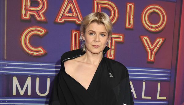 MC’s MUSIC LOUNGE: Robyn & Max