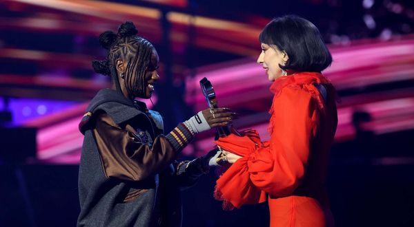 MC’s MUSIC LOUNGE: Eating the Runway