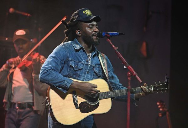 MC’s MUSIC LOUNGE: Shaboozey and Stagecoach